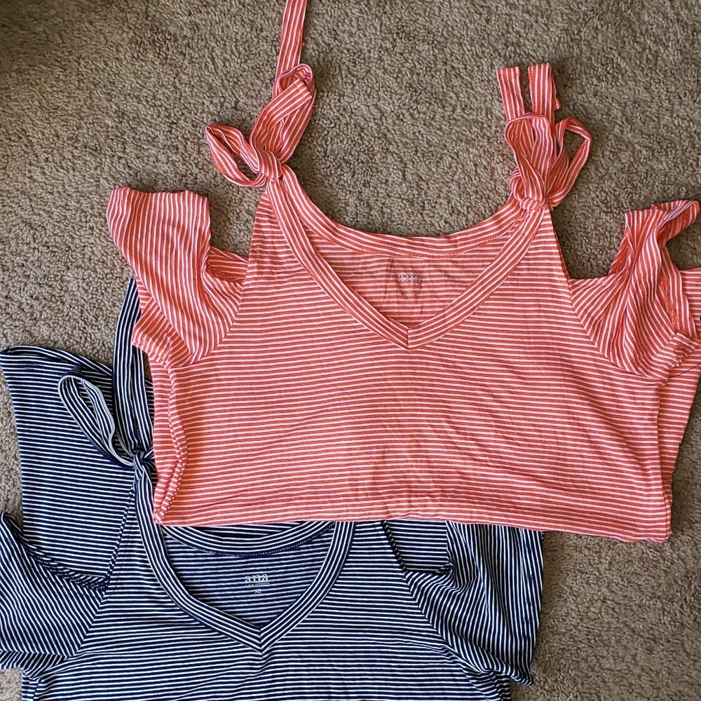 🧡💙 Tops for ladies 💙🧡 (bundle)